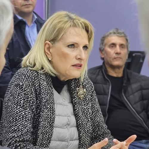 488599997 1202533097901204 6619576863897113488 n.jpg?stp=dst jpg s600x600 tt6& nc cat=100&ccb=1 7& n.jpg