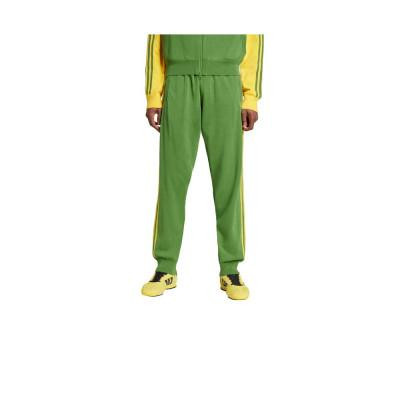 iw1176 4 apparel on model standard view white.png.jpg