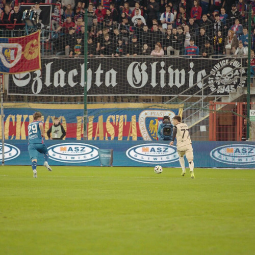 CNMMXiAovG70 kVb.jpg