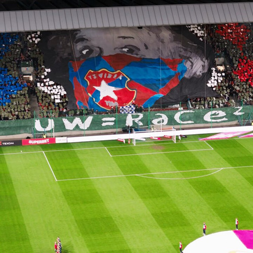 f7s eQgO1e JAZbh.jpg