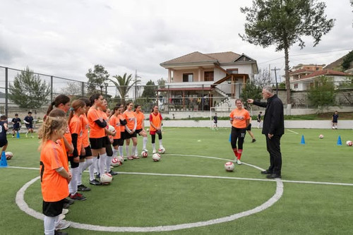 487926270 1083360970498515 2056356024095948531 n.jpg?stp=dst jpg p526x395 tt6& nc cat=108&ccb=1 7& n.jpg