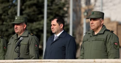 14115638782201585948?url=https%3A%2F%2Fwww.1lurer.am%2Fimages%2Fnews%2F47%2F234818%2Fpapikyan.jpeg&f.jpg