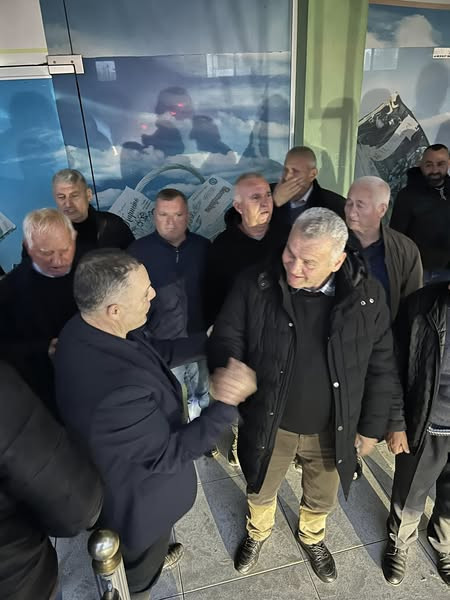 486587324 1220509943417471 4657621710996951972 n.jpg?stp=cp6 dst jpg s600x600 tt6& nc cat=101&ccb=1 .jpg