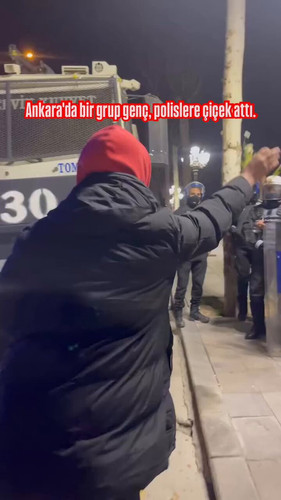 rPUZbsrQlWppZlBo.jpg