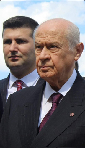 Gm 8aWvXgAAMjY5.jpg
