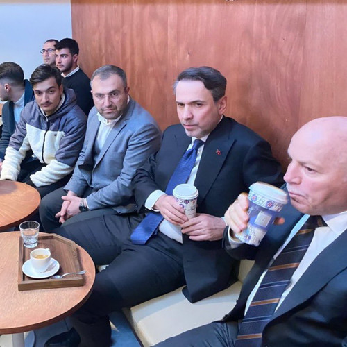 Gm6NEnpX0AALGln.jpg