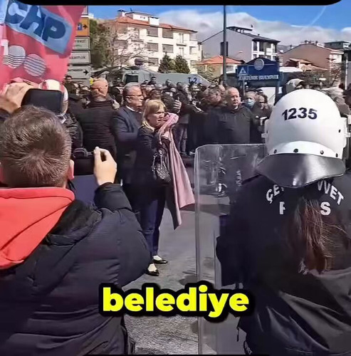 BhCO3 IKkm0B4F9q.jpg