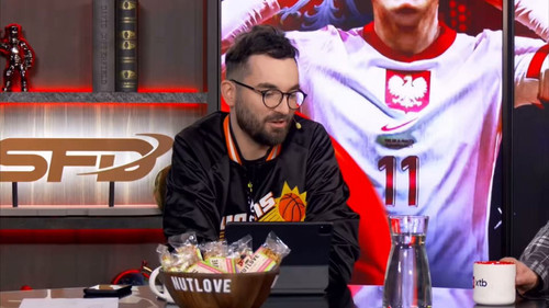 Tp3L4g0uYgiq2IJ4.jpg