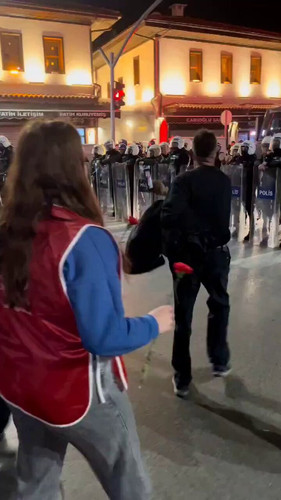 E 1a620XG2t8c wM.jpg