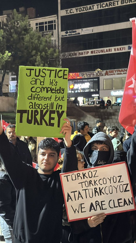 Gm6ZPK6WAAAPuFP.jpg