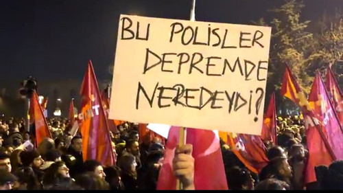 GmvujURWAAAF9Yu.jpg