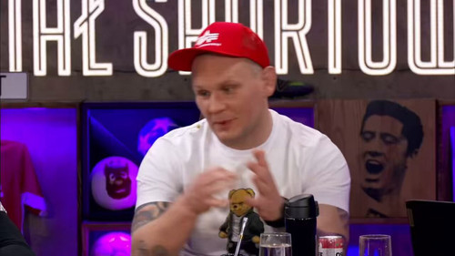 OJYikWq8HXT3XGkB.jpg