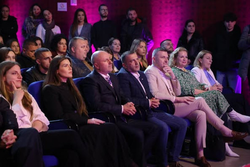 487147611 969979058625298 4311117603318666236 n.jpg?stp=dst jpg p526x395 tt6& nc cat=110&ccb=1 7& nc.jpg