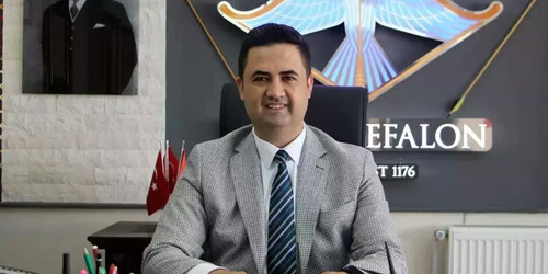 Gm1TsEqWwAAFAS7.jpg