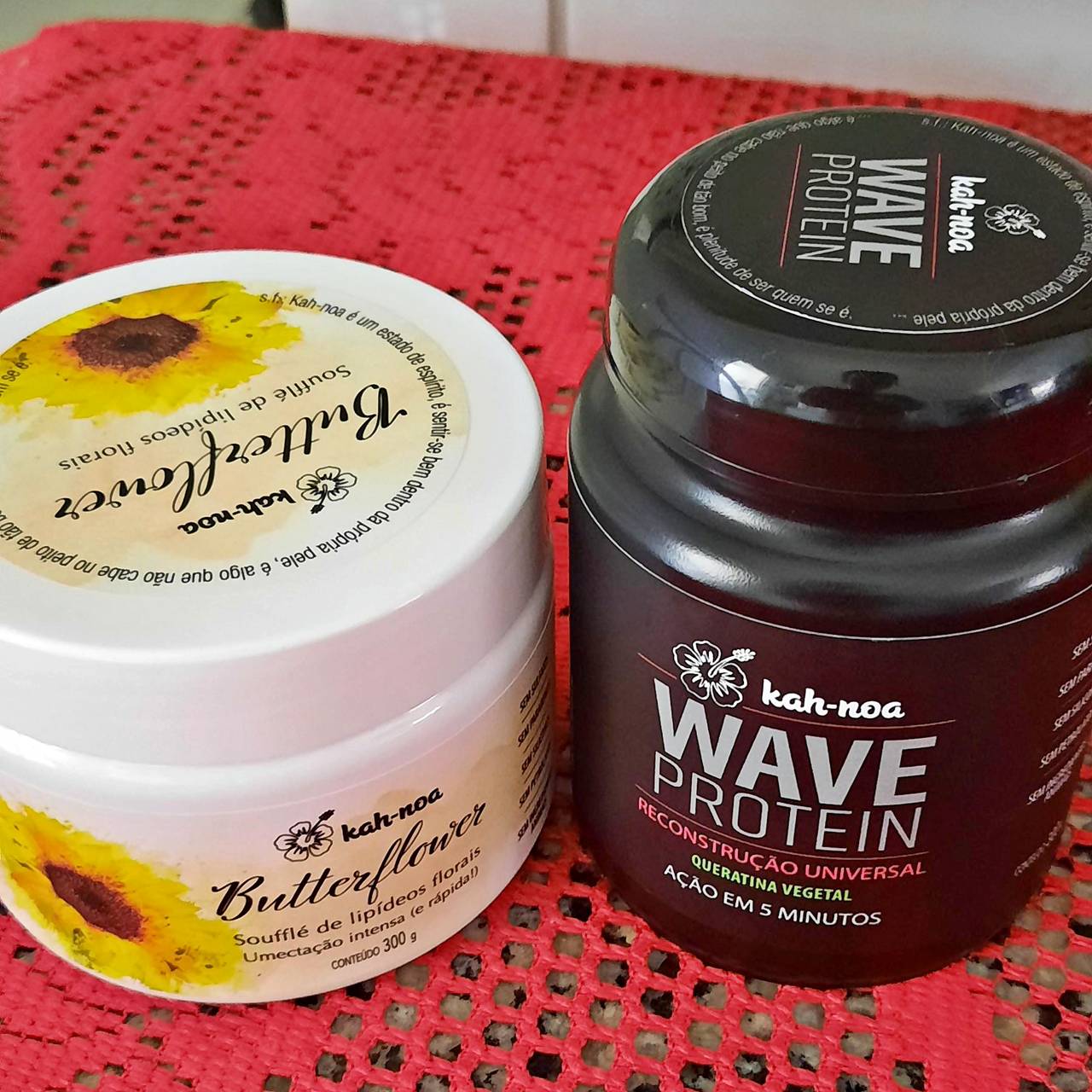 Kah-noa – Butterflower | Máscara de Umectação e Nutrição para Cabelos Cacheados 300g Kah-noa – Butterflower | Máscara de Umectação e Nutrição para Cabelos Cacheados 300g