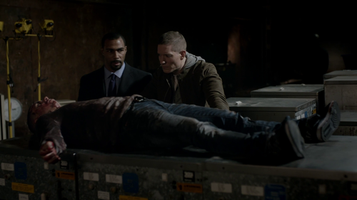 S01E002 Quem Quer que Ele Seja 001.png