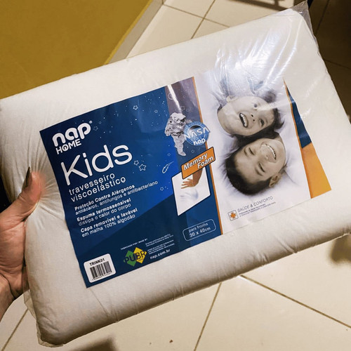 Travesseiro Nasa Kids Viscoelástico D28.jpg
