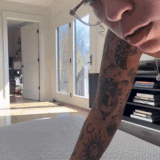 tumblr stbgf5p4mJ1axf17i 720 ezgif.com optimize.gif