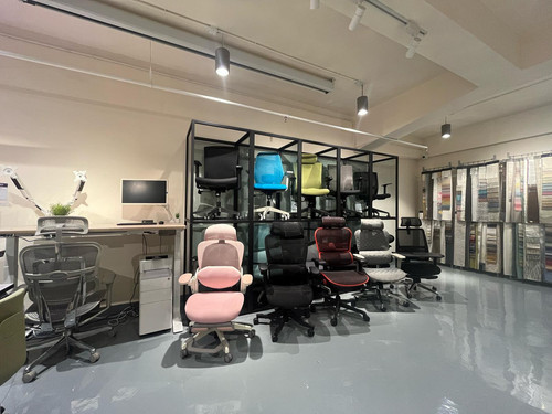 Office Chair in HK.jpg