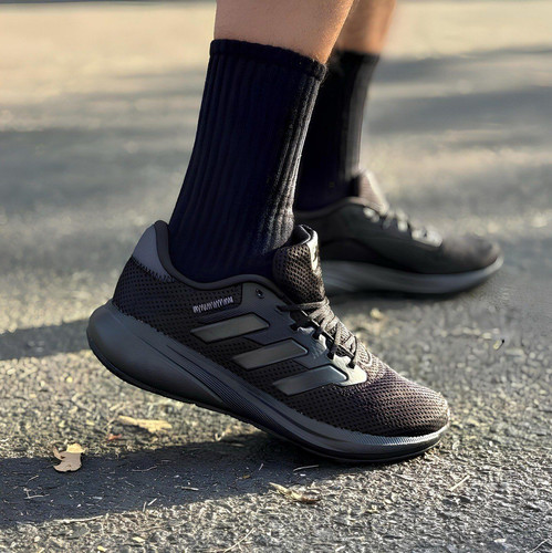 Tênis Adidas Response Runner.jpg