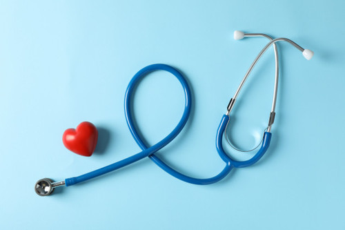 stethoscope heart blue background top view 185193 6315.jpg