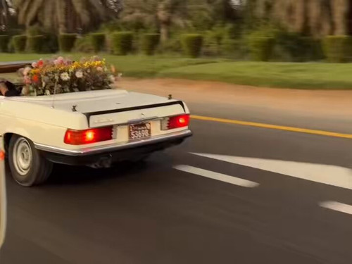 LQsLP ABUAmjY0OZ.jpg