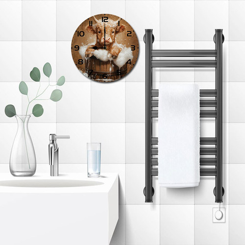 highland cow in the bathtub 06.jpg