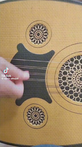 GgKCP2I be5Yt3Bk.jpg