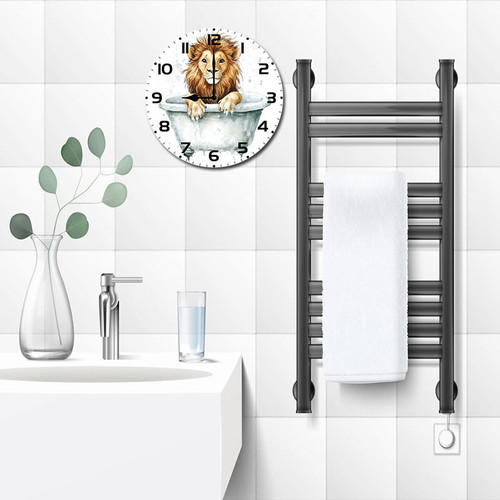 lion in the bathtub 06.jpg