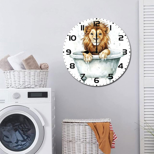 lion in the bathtub 07.jpg