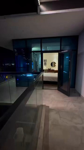 p x9XFgOiCzXU6 F.jpg