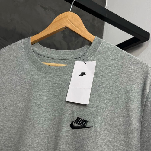 Camiseta Nike Sportswear Club Masculina.jpg