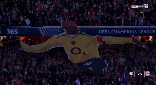 R2JMgsk 0AXSPHIz.jpg