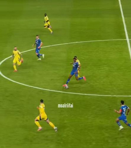 L UVab6qSCvWWL g.jpg