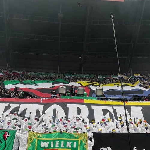 4aE8TO ZlJx6vxTO.jpg