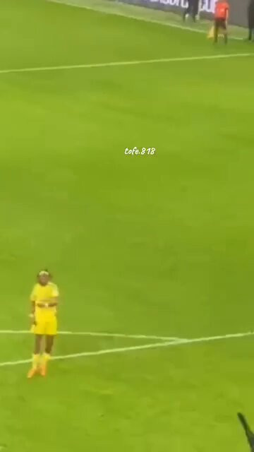 pzazKyHshZF TRfk.jpg