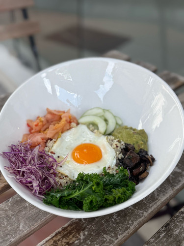 Quinoa Kimchi Bowl.jpg