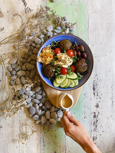 Zucchini Falafel Bowl.jpg