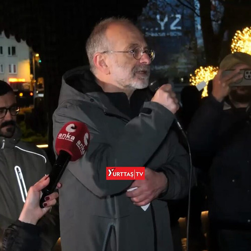 kVEDC9jJdk oapiq.jpg