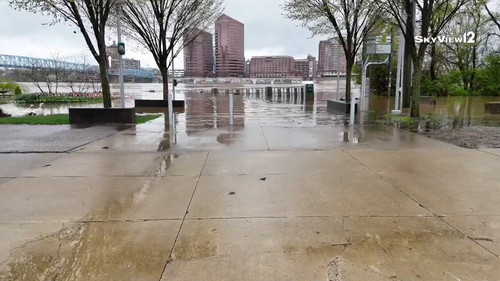 1vsqBbNlGLm 3I8C.jpg