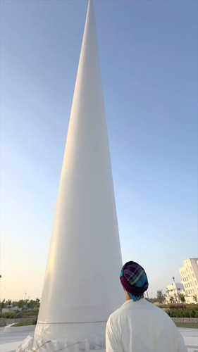 T3PyfCwGarNcCyP7.jpg