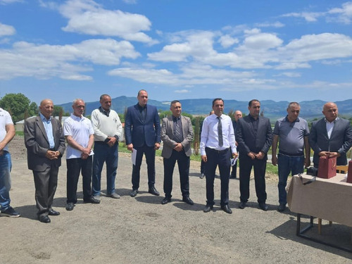 GpzQXFKM1mHfNewDKAukSyUQhCmBfscyKVWs5ypOcC298hNWdD5eWtmTys9G44EPLFPU0kiiYyUqgTAGUbGaSfxa5YUu o276VAk.jpg