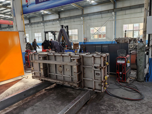 麦格米特DEX2 500MP焊机脉冲工艺焊接高铁水箱不锈钢材料.jpg