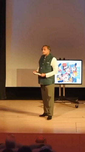 YlH8QumAPLfvToq0.jpg