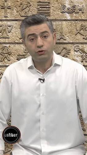 q9vdAR2W2IcXjbIr.jpg