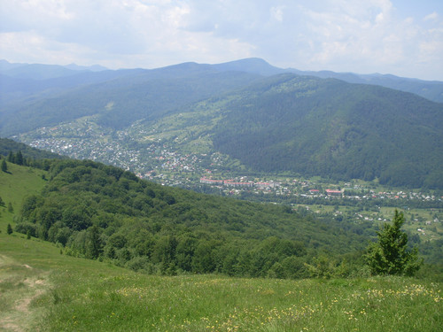 Yaremche from Makovytsa.jpg