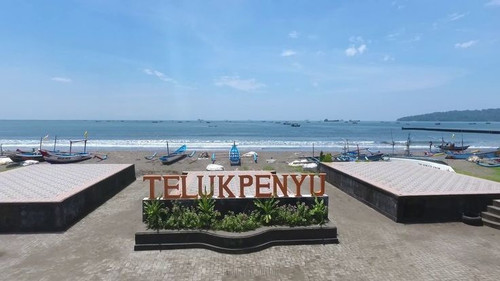 Teluk Penyu, Cilacap.jpg