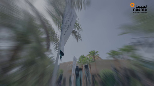 BF2fFspxx5D5xrLJ.jpg