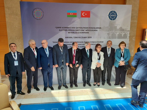 GrgR2l WwAI6git?format=jpg.jpg