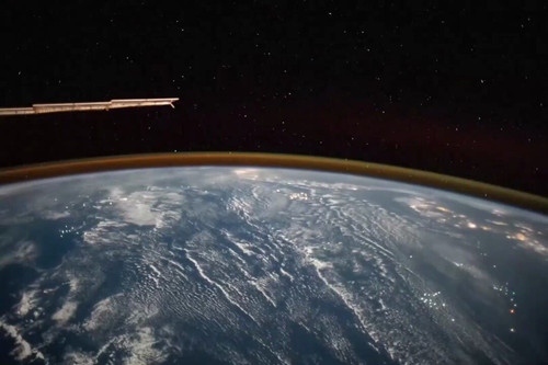 S9 Vp1Jh8vRIfXo .jpg